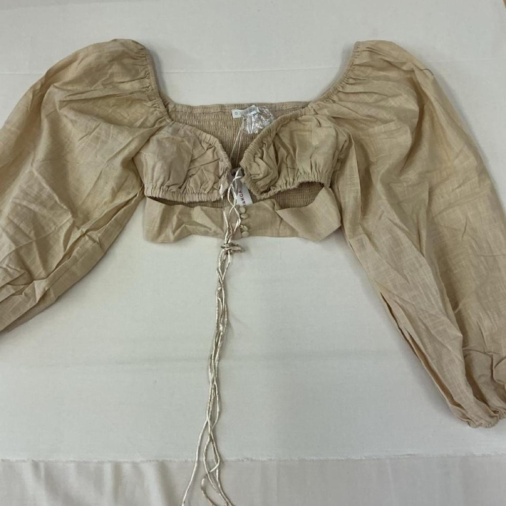 Brand new with tags O. Vianca crop top